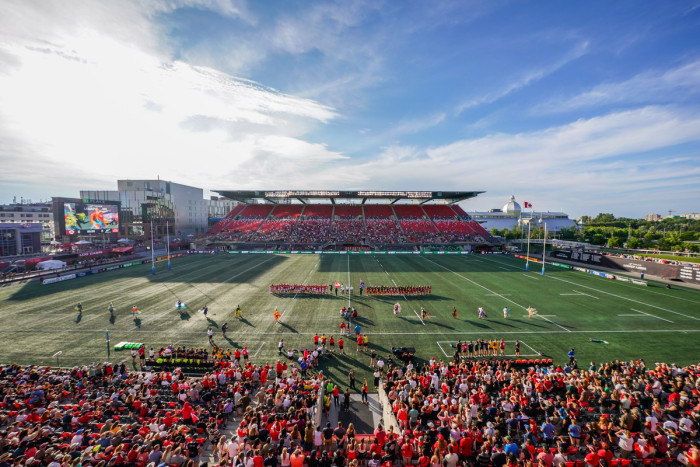 Record crowd sees Ferns beat Canada