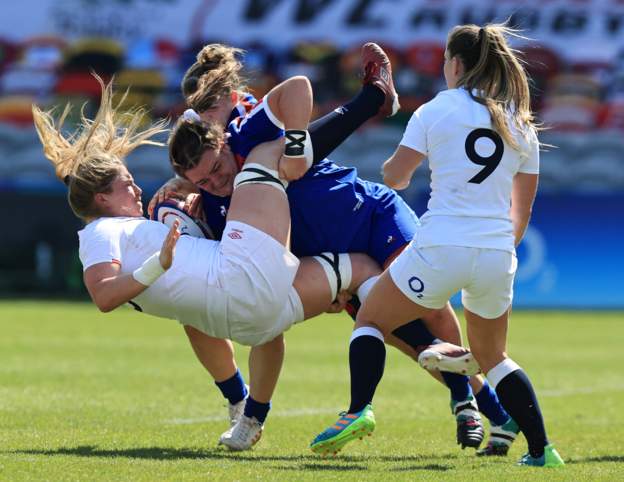 England win tense Six Nations final