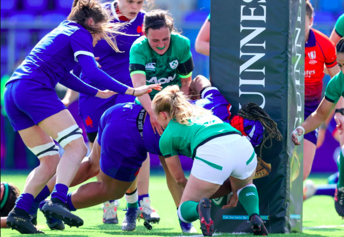 France sweep Ireland aside