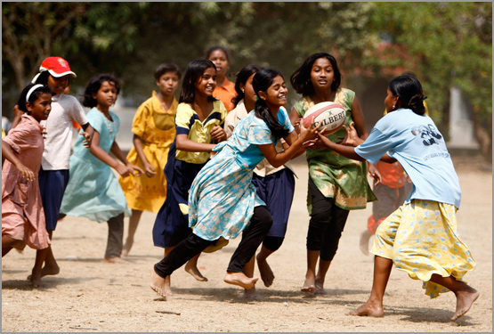 Indian girls picture wins top award